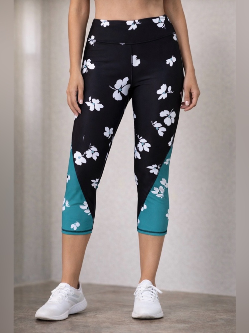 Fabletics yoga capris